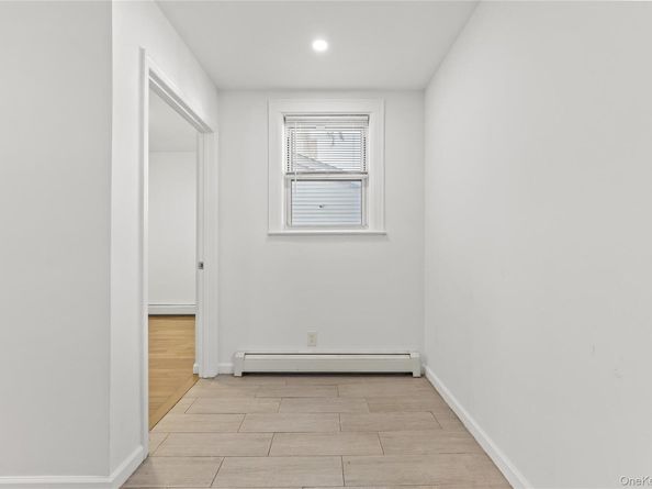 48-35 Clearview Expressway, Oakland Gardens NY 11364