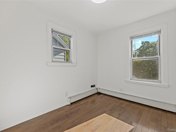 48-35 Clearview Expressway, Oakland Gardens NY 11364