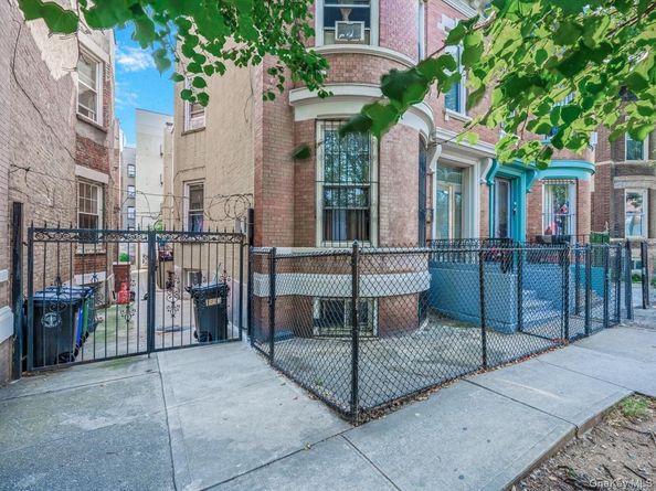 860 Manida Street, Bronx NY 10474