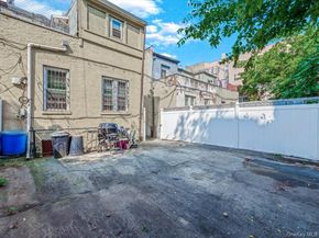 860 Manida Street, Bronx NY 10474