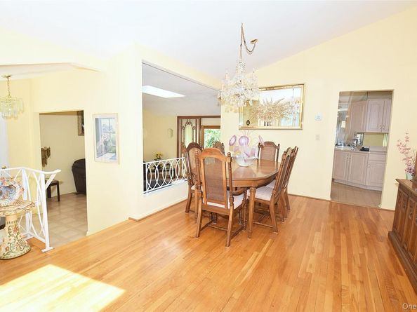 42 Lauren Avenue, Dix Hills NY 11746