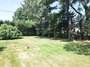 42 Lauren Avenue, Dix Hills NY 11746