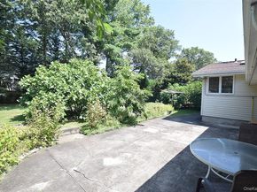42 Lauren Avenue, Dix Hills NY 11746
