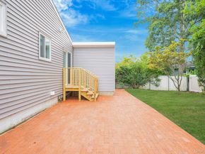 11 W 11 Street, Deer Park NY 11729
