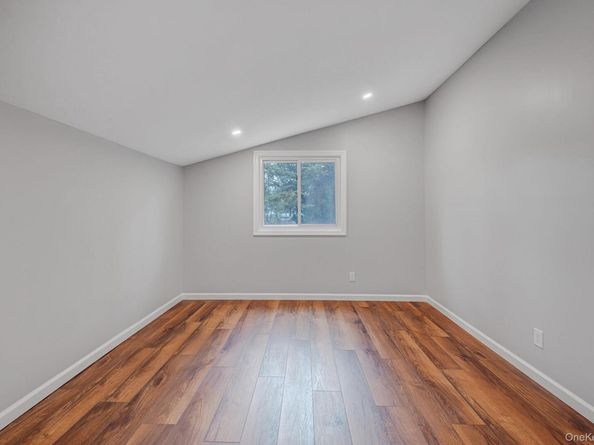 11 W 11 Street, Deer Park NY 11729
