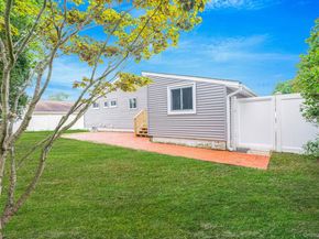 11 W 11 Street, Deer Park NY 11729