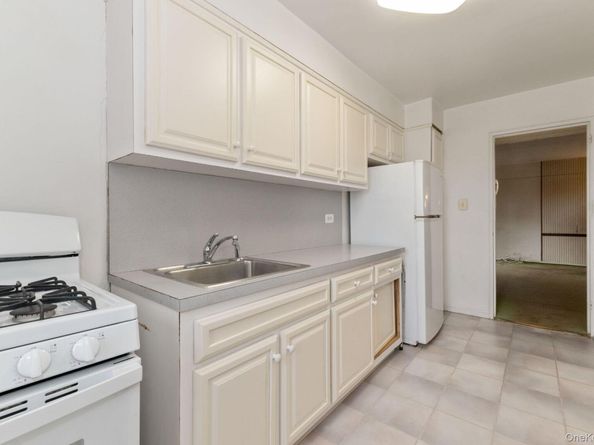 34-11 93rd Street 4B, Jackson Heights NY 11372
