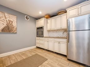 700 Shore Road 2E, Long Beach NY 11561