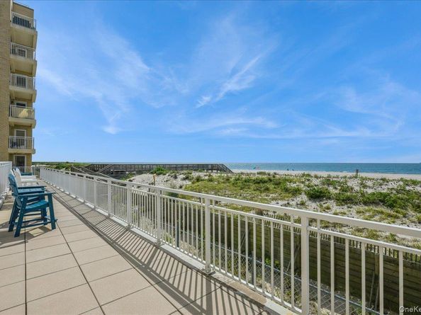 700 Shore Road 2E, Long Beach NY 11561