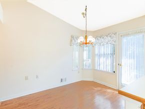 20 Amagansett Court, Ridge NY 11961