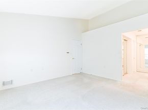 20 Amagansett Court, Ridge NY 11961