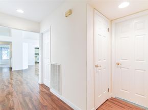 20 Amagansett Court, Ridge NY 11961