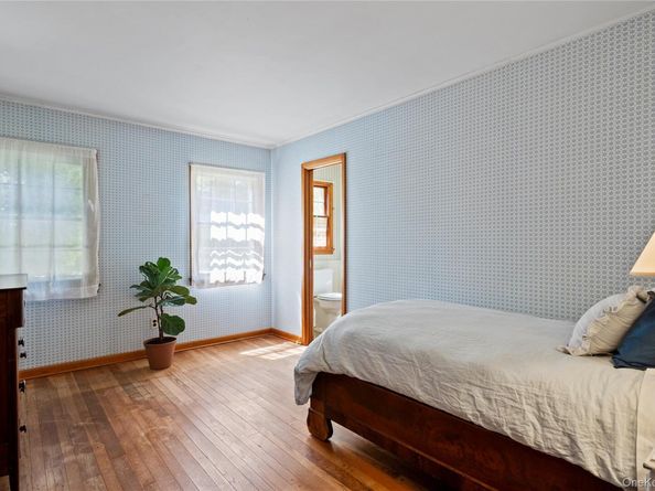 26 S Menantic Road, Shelter Island NY 11964