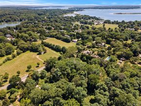 26 S Menantic Road, Shelter Island NY 11964