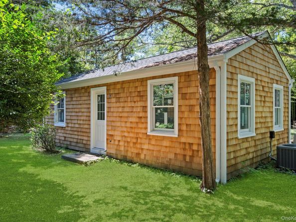 26 S Menantic Road, Shelter Island NY 11964