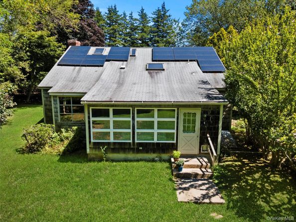 26 S Menantic Road, Shelter Island NY 11964