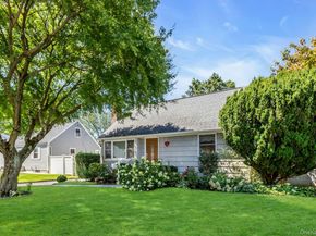 19 Timber Road, Glen Cove NY 11542