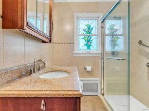 19 Timber Road, Glen Cove NY 11542