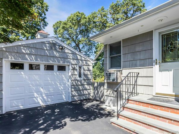 19 Timber Road, Glen Cove NY 11542