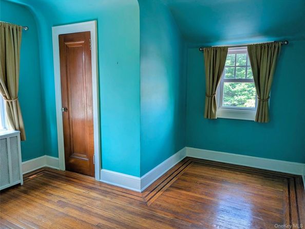 7212 Harrow Street, Forest Hills NY 11375