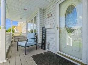 7 Beechwood Place, Massapequa Park NY 11762