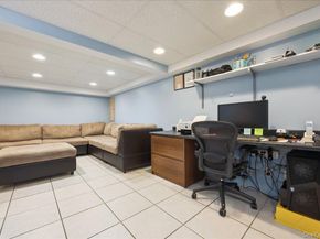 7 Beechwood Place, Massapequa Park NY 11762