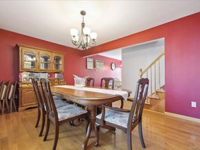 7 Beechwood Place, Massapequa Park NY 11762