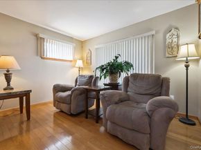 7 Beechwood Place, Massapequa Park NY 11762
