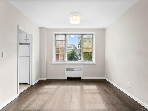 12 Westchester Avenue 3K, White Plains NY 10601