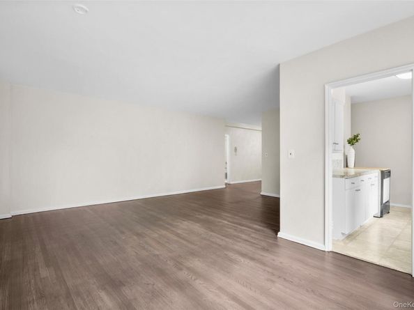 12 Westchester Avenue 3K, White Plains NY 10601