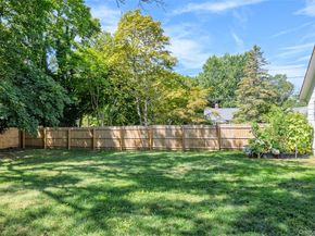 31 Elm Road, Rocky Point NY 11778