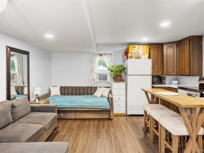 31 Elm Road, Rocky Point NY 11778