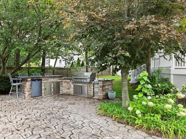 22 Embassy Road, Selden NY 11784
