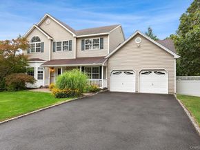 22 Embassy Road, Selden NY 11784