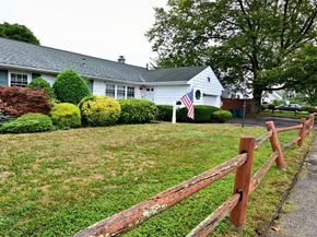 3 N Brook Drive, Valley Stream NY 11581