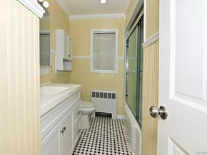 3 N Brook Drive, Valley Stream NY 11581