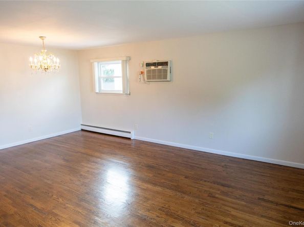 5A Moeller Street, Hicksville NY 11801