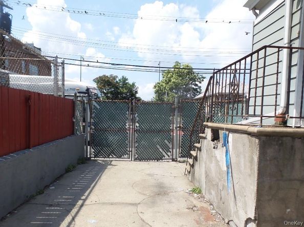 1048 E 98th Street, Brooklyn NY 11236
