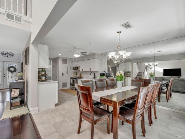 40 Lakeview Drive, Manorville NY 11949