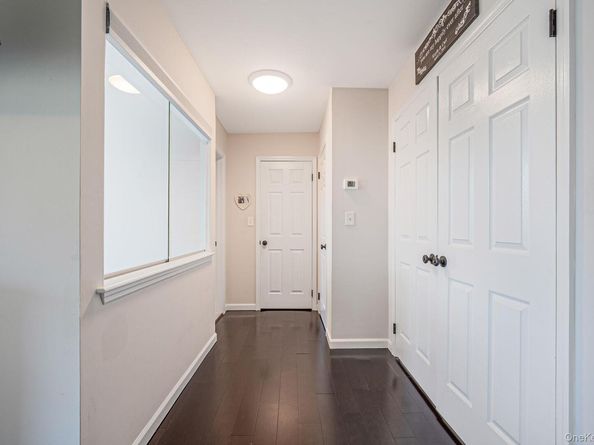 40 Lakeview Drive, Manorville NY 11949
