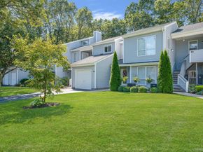 40 Lakeview Drive, Manorville NY 11949