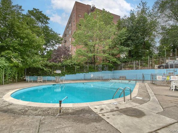 609 Kappock Street 3F, Bronx NY 10463