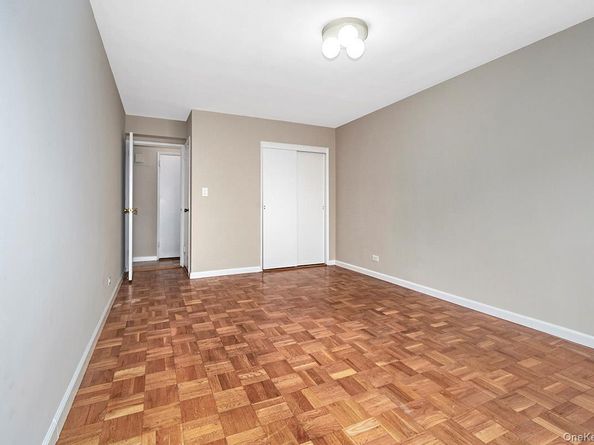 609 Kappock Street 3F, Bronx NY 10463