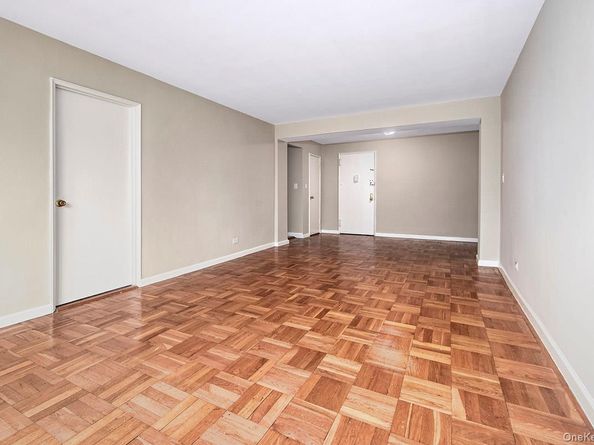 609 Kappock Street 3F, Bronx NY 10463