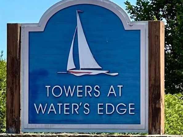 17-85 215th Street 11S, Bayside NY 11360