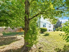 42 Satterie Avenue, Valley Stream NY 11580
