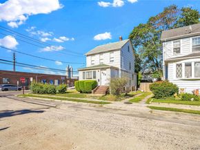 42 Satterie Avenue, Valley Stream NY 11580