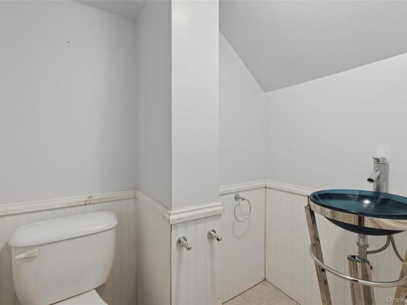 329 N Wyoming Avenue, Massapequa NY 11758