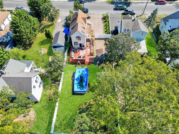 66 Center Avenue, Bay Shore NY 11706