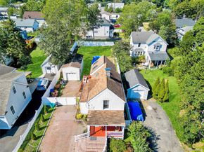 66 Center Avenue, Bay Shore NY 11706